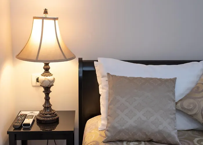 Capital Luxury 3*