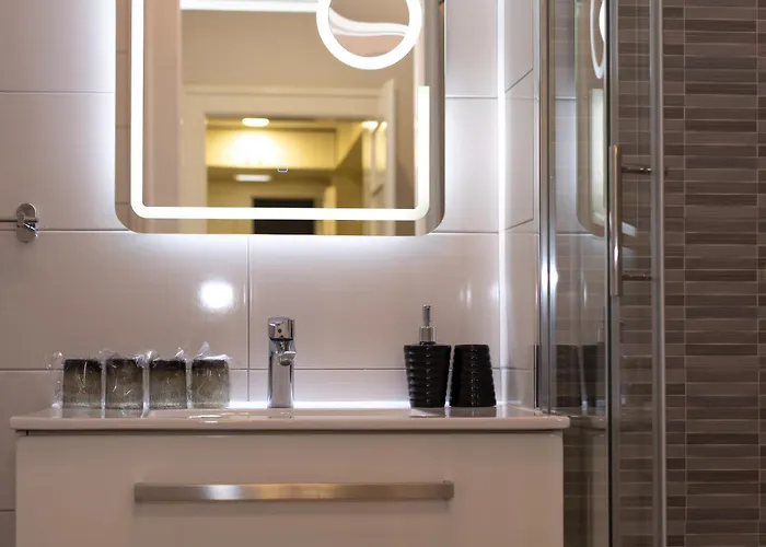 Capital Luxury Πανσιόν 3*