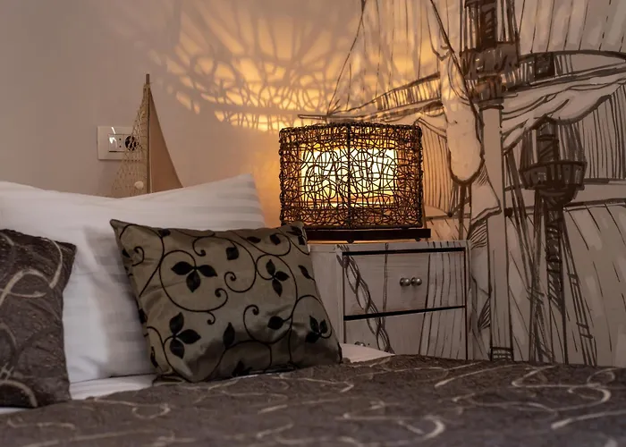 Capital Luxury Πανσιόν